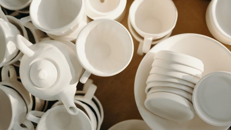 Consejos para una Limpieza de Porcelana Efectiva y Cuidadosa